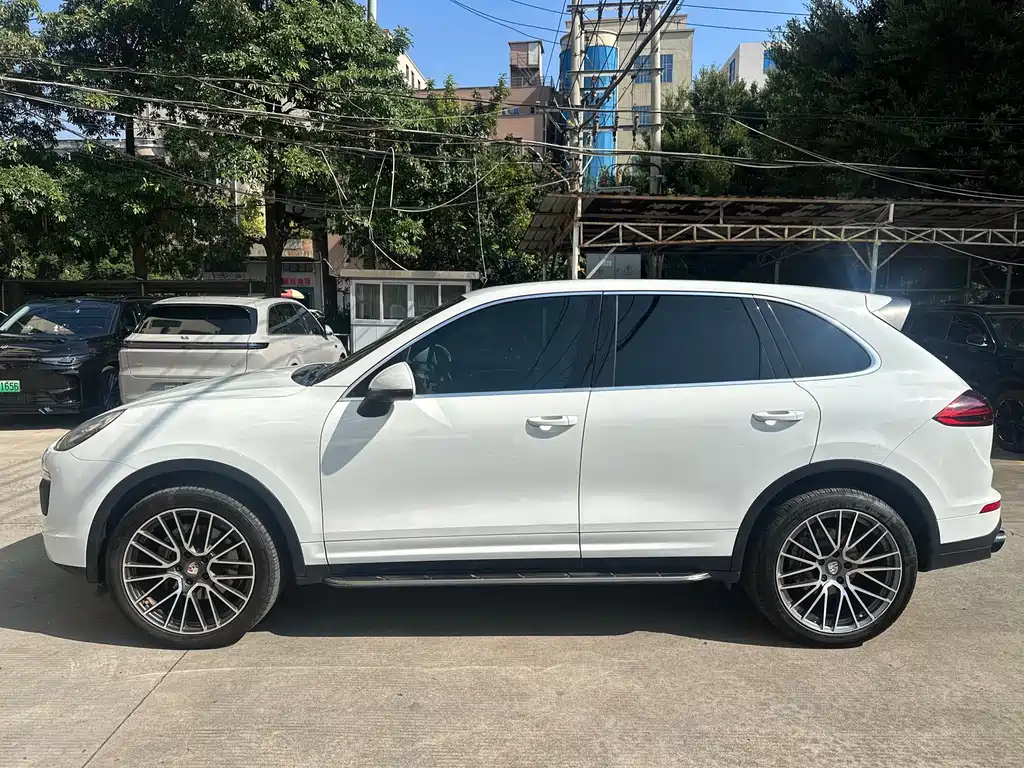 Porsche Cayenne 2017 — фото 4
