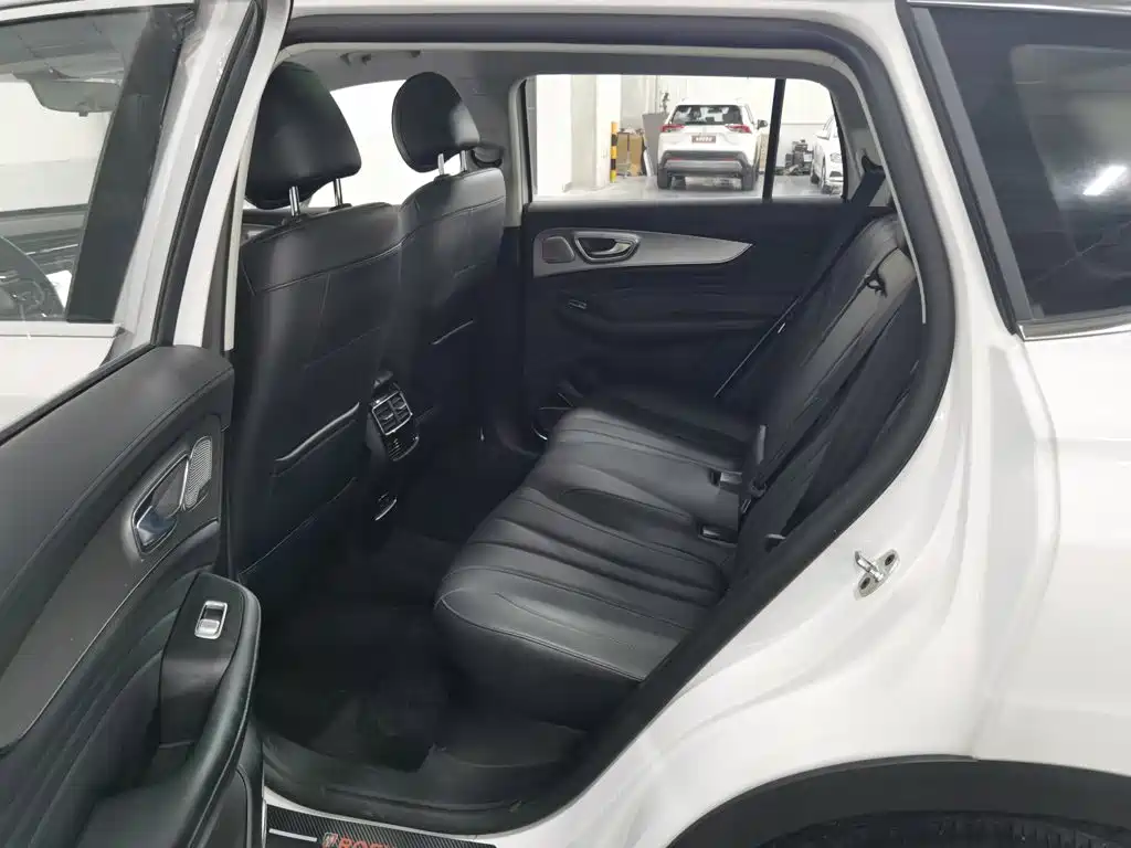 Roewe RX5 MAX 2020 — фото 15