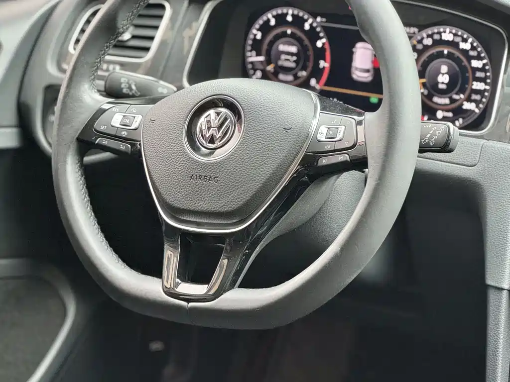 Volkswagen Golf 2019 — фото 13