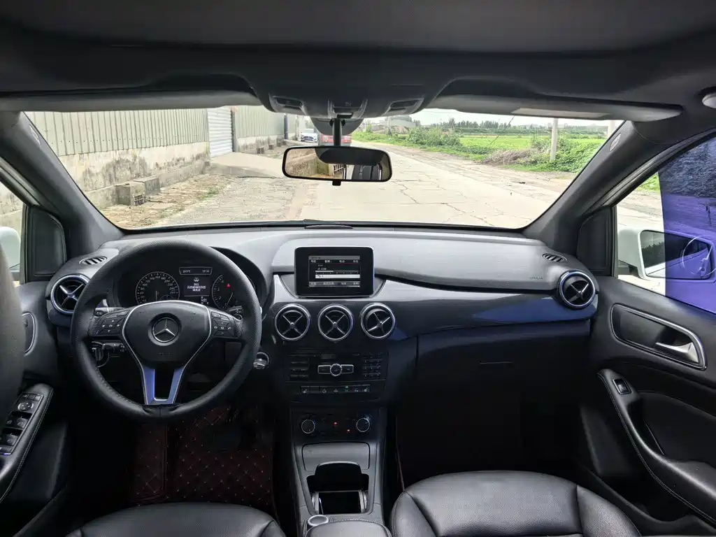 Mercedes-Benz B-Class 2014