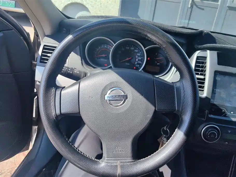 Nissan Sylphy 2018 — фото 13