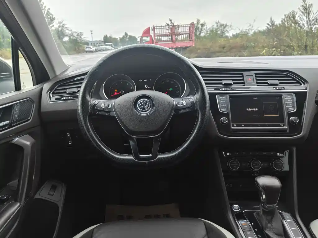 Volkswagen Tiguan L 2019 — фото 8