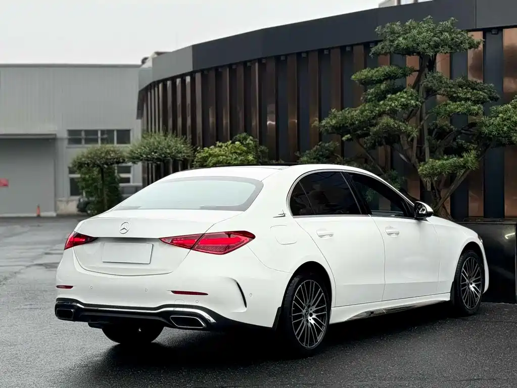 Mercedes-Benz C-Class 2022 — фото 9