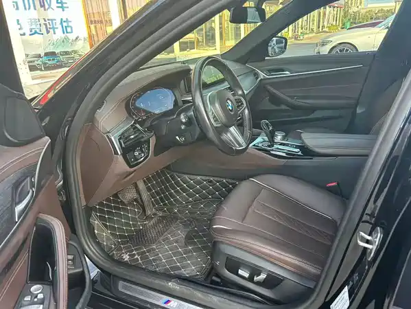 BMW 5 Series 2021