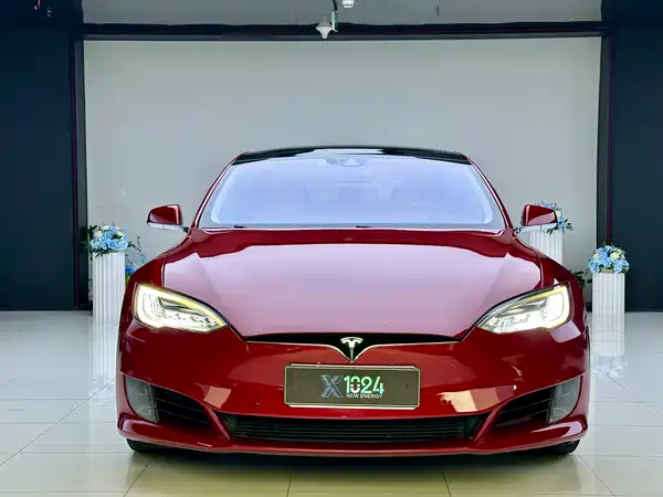 Tesla Model S 2016