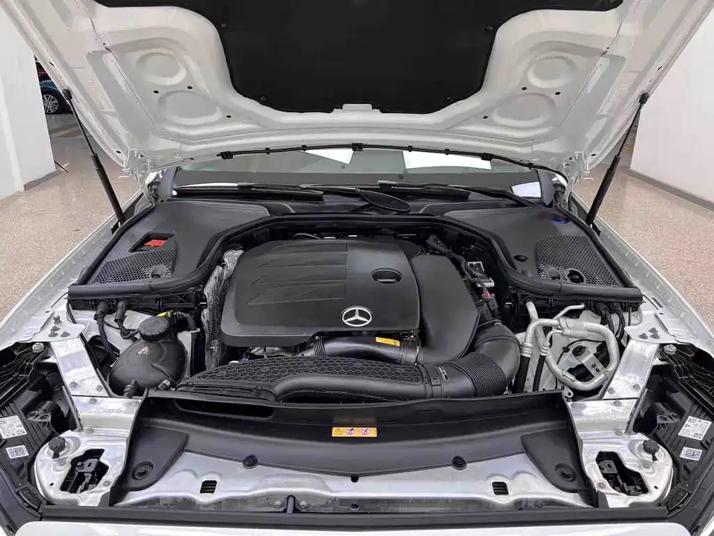 Mercedes-Benz E-Class 2024 — фото 23