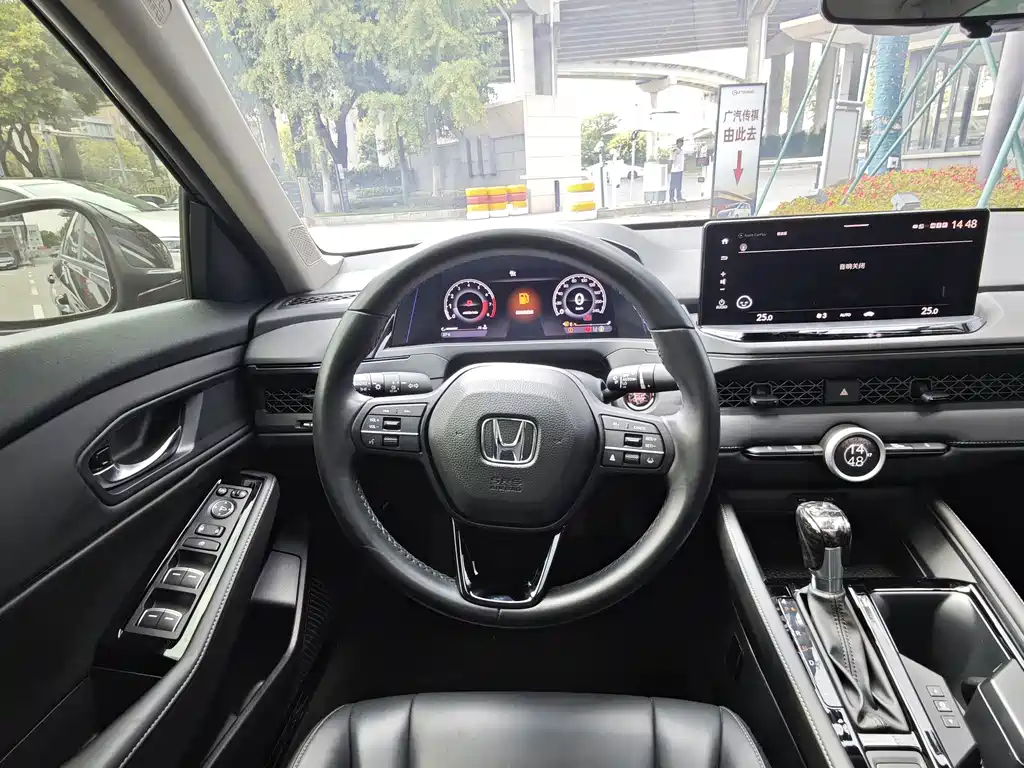 Honda Accord 2023 — фото 9