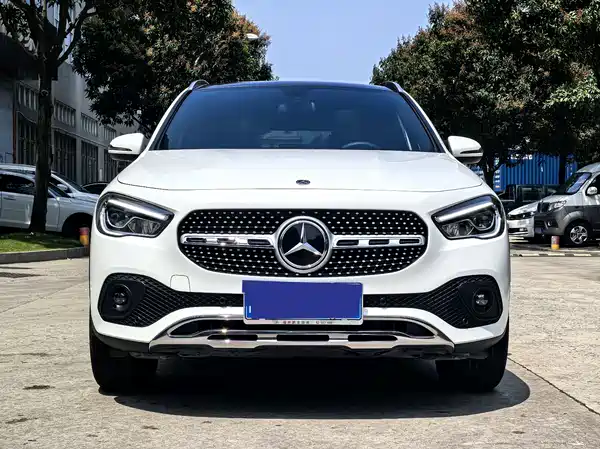 Mercedes-Benz GLA 2021