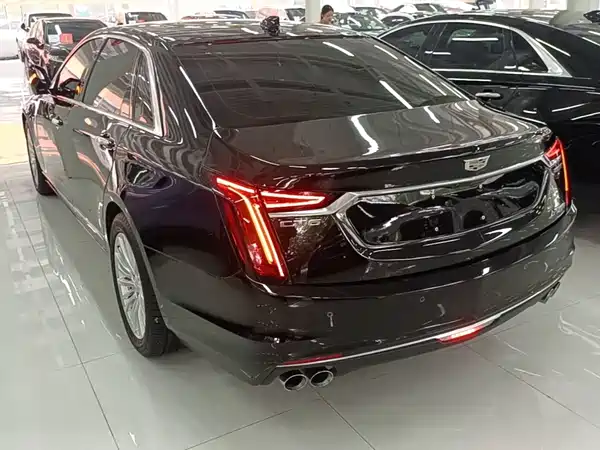 Cadillac CT6 2022