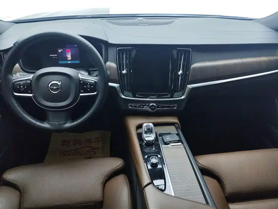 Volvo S90 2023 — фото 12