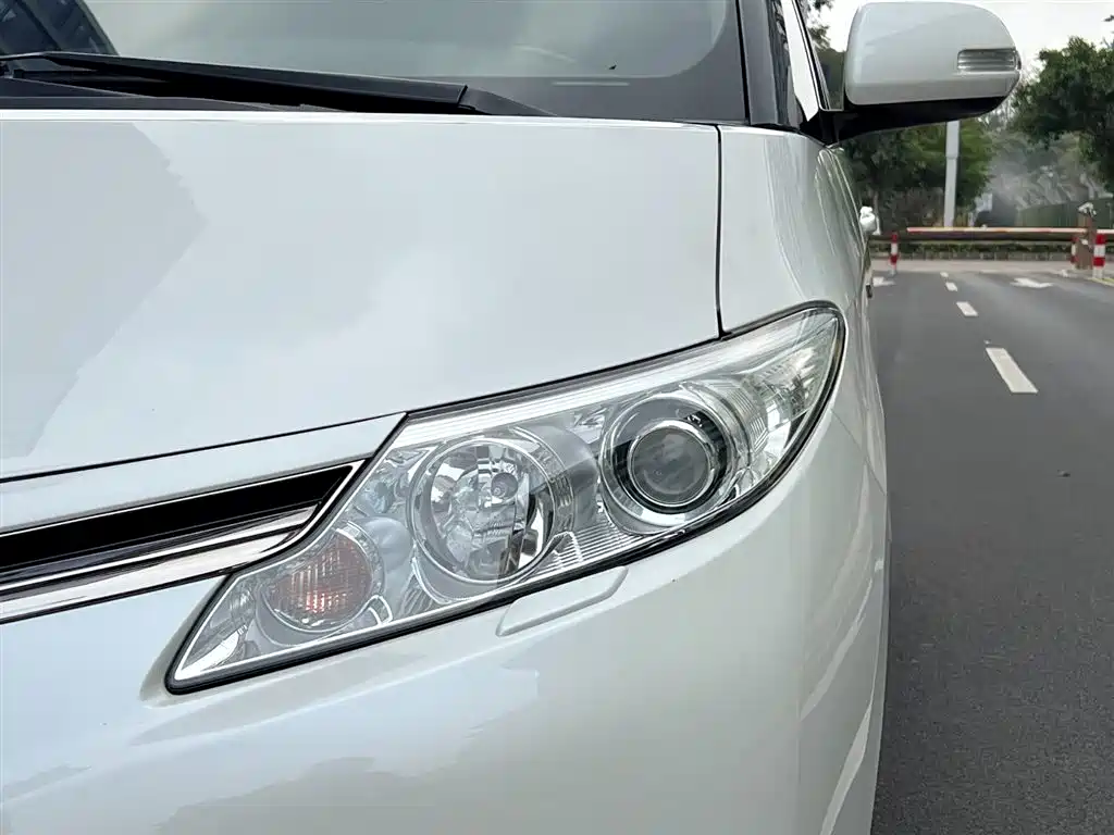 Toyota Previa 2018 — фото 28