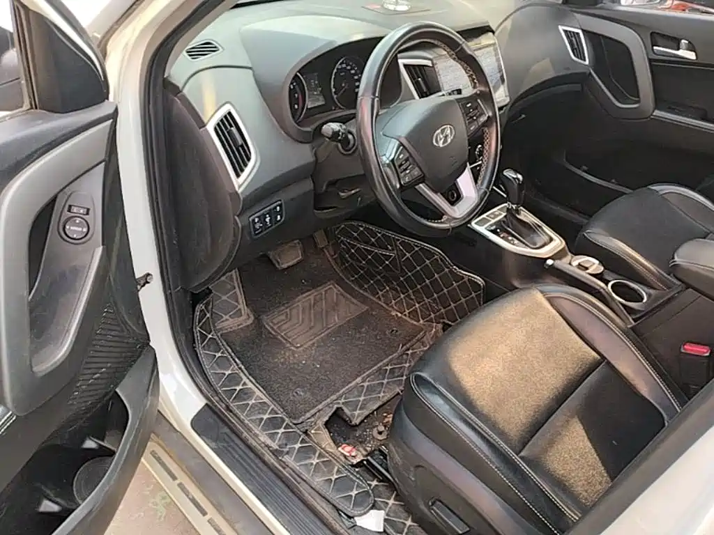 Hyundai ix25 2018 — фото 16
