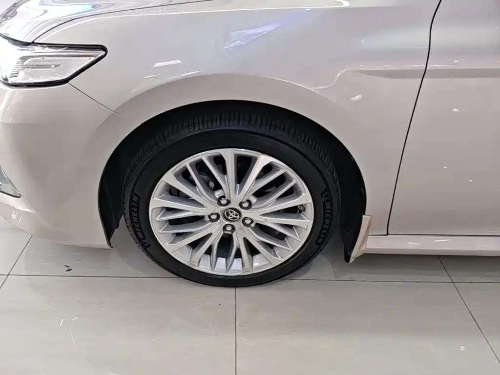 Toyota Camry 2021 — фото 23