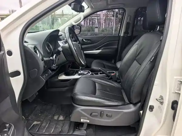 Nissan Terra 2018