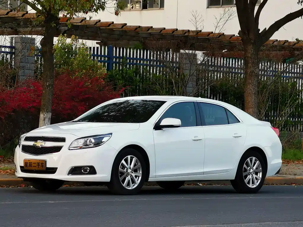 Chevrolet Malibu 2015 — фото 1