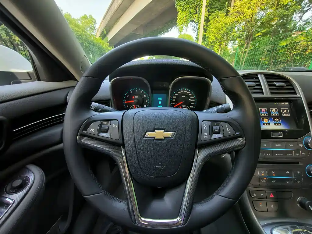 Chevrolet Malibu 2015 — фото 9