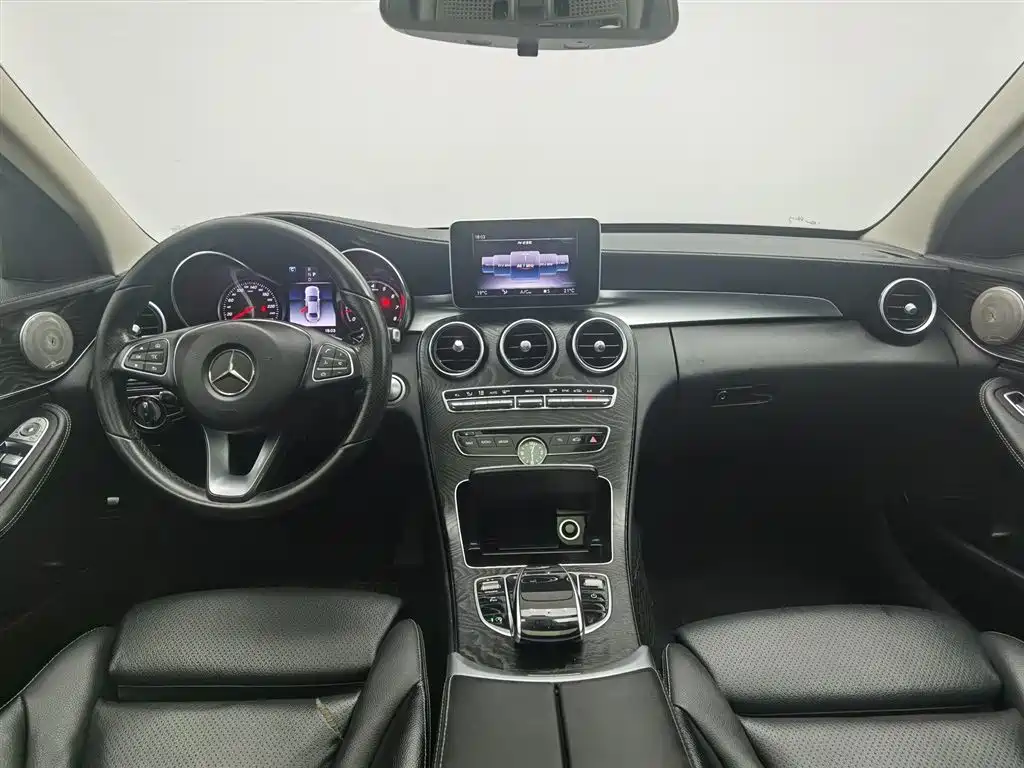 Mercedes-Benz C-Class 2018 — фото 5