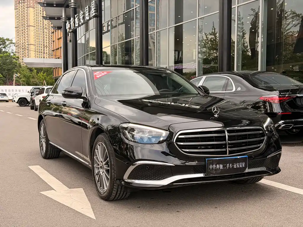 Mercedes-Benz E-Class 2023