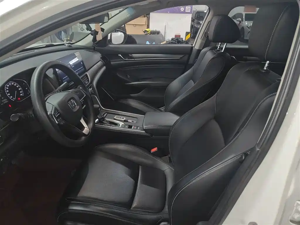 Honda Inspire 2019 — фото 14