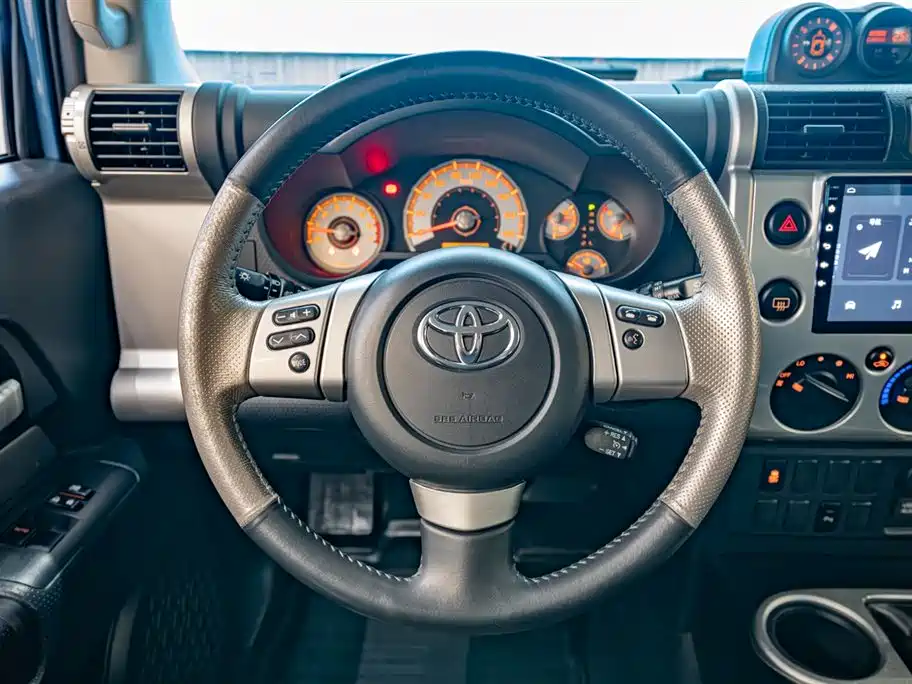 Toyota FJ Cruiser 2020 — фото 11