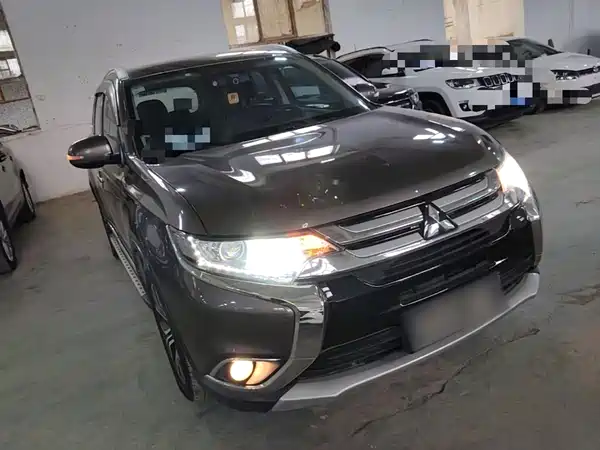 Mitsubishi Outlander 2017