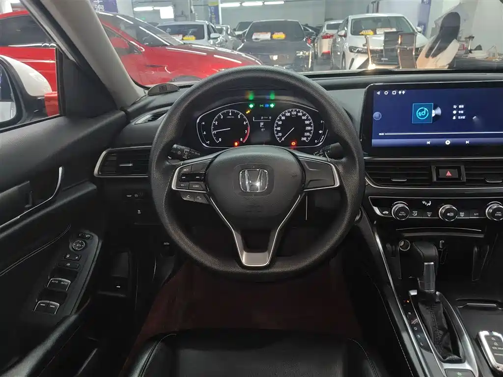 Honda Inspire 2019 — фото 7
