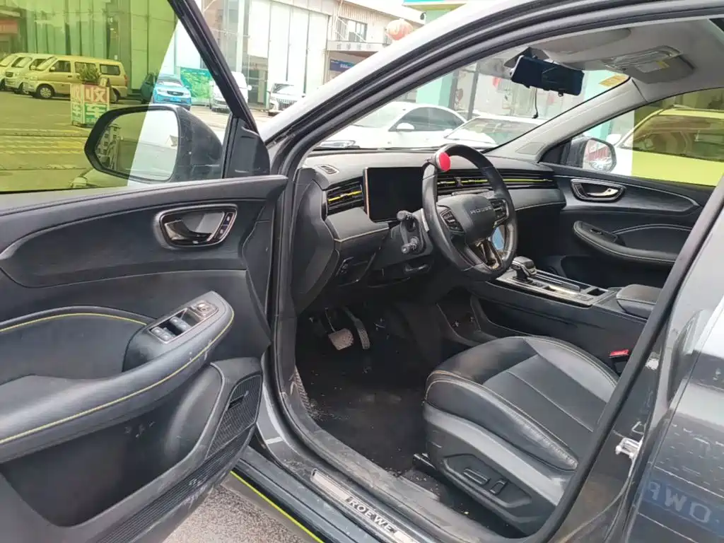 Roewe RX5 New Energy 2022 — фото 16