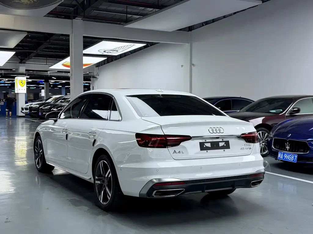 Audi A4L 2020 — фото 20
