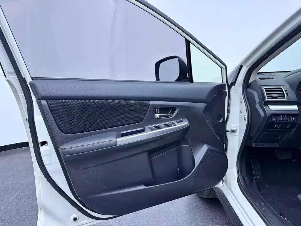 Subaru XV 2017 — фото 19