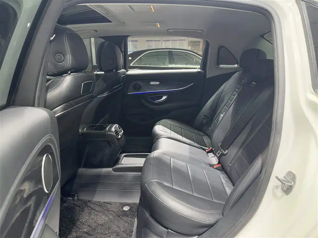Mercedes-Benz E-Class 2017