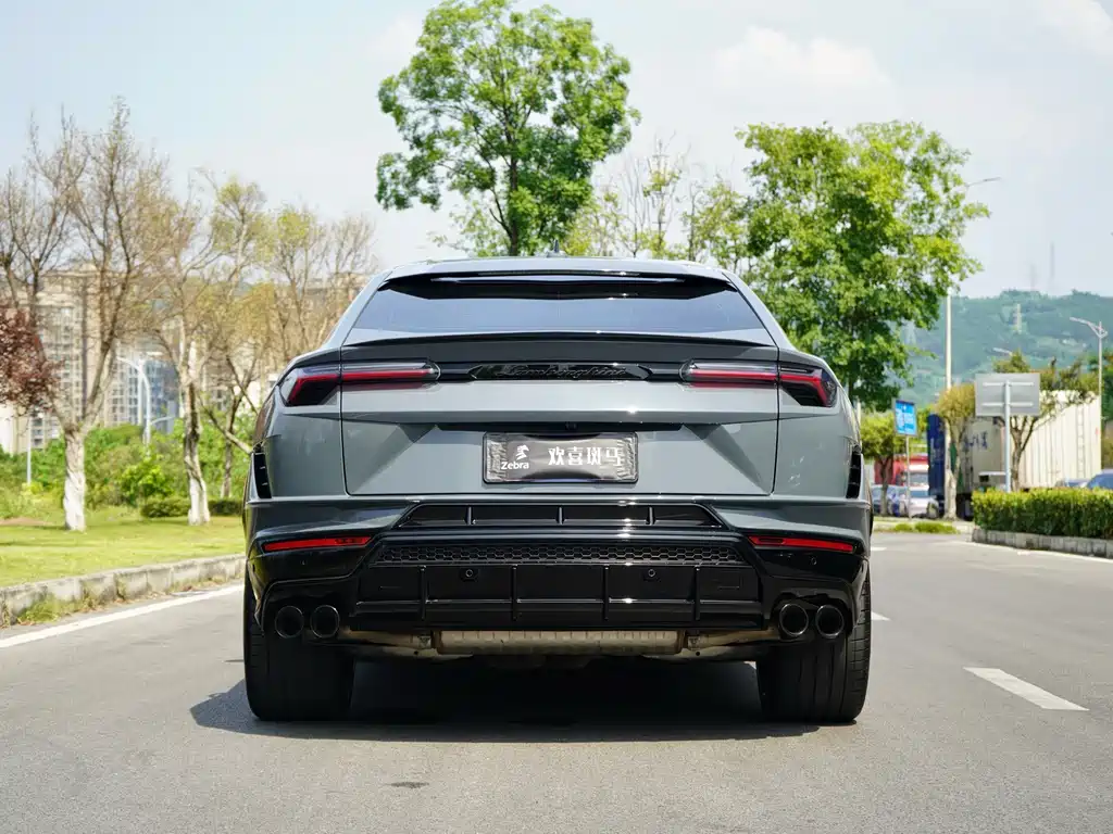 Lamborghini Urus 2024 — фото 4