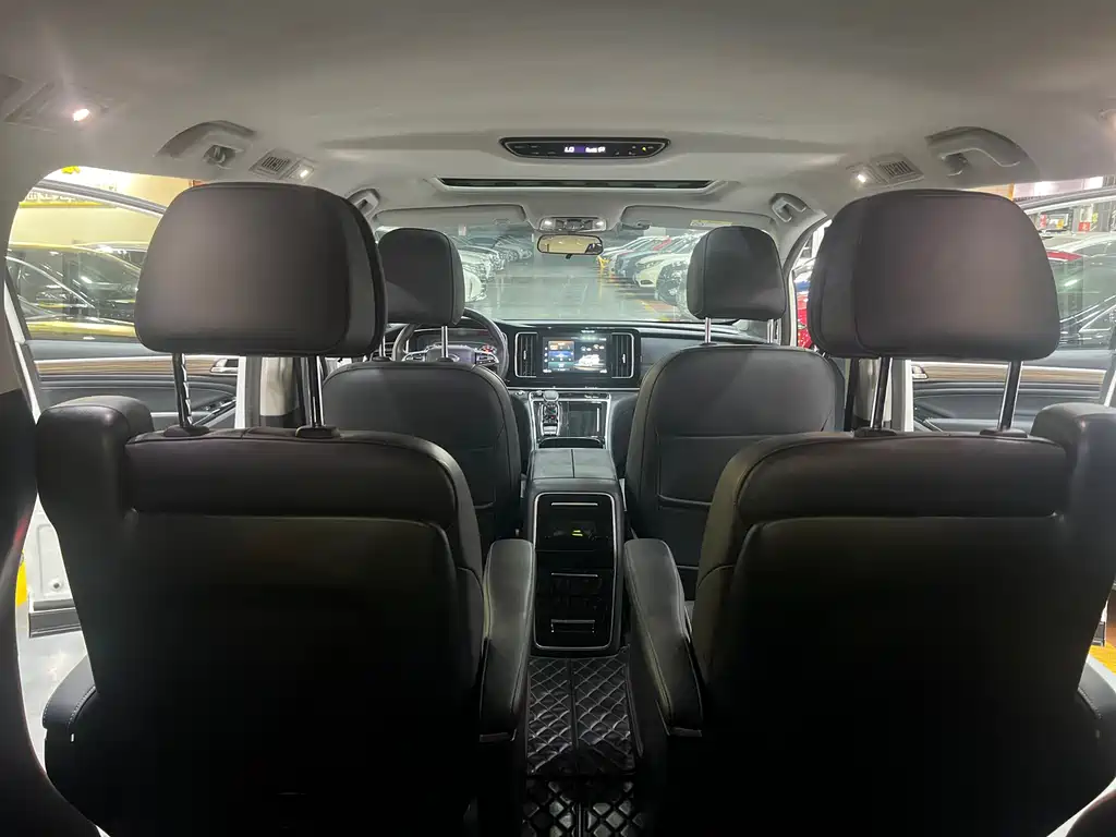 GAC Motor Trumpchi M8 2022 — фото 16