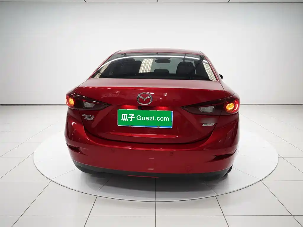 Mazda 3 Axela 2016 — фото 6