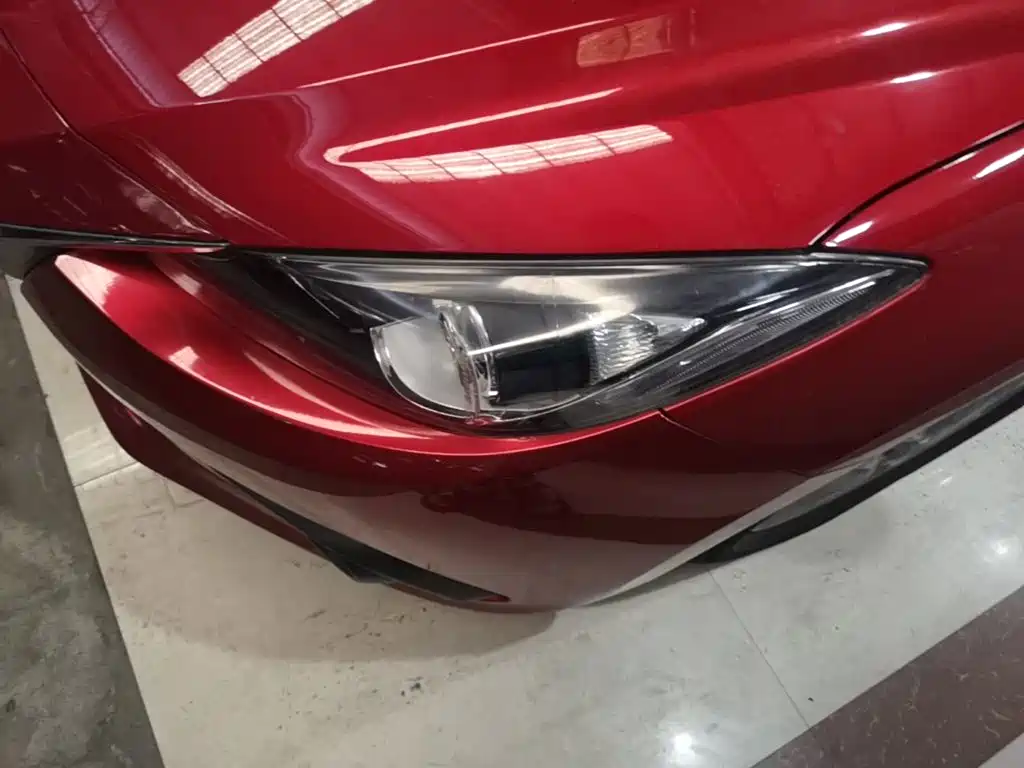 Mazda 3 Axela 2016 — фото 24