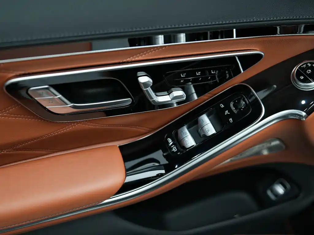 Mercedes-Benz Maybach S-Class 2023 — фото 32