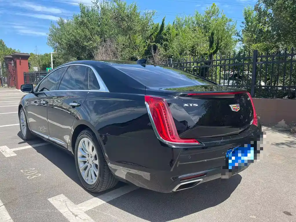 Cadillac XTS 2018 — фото 7
