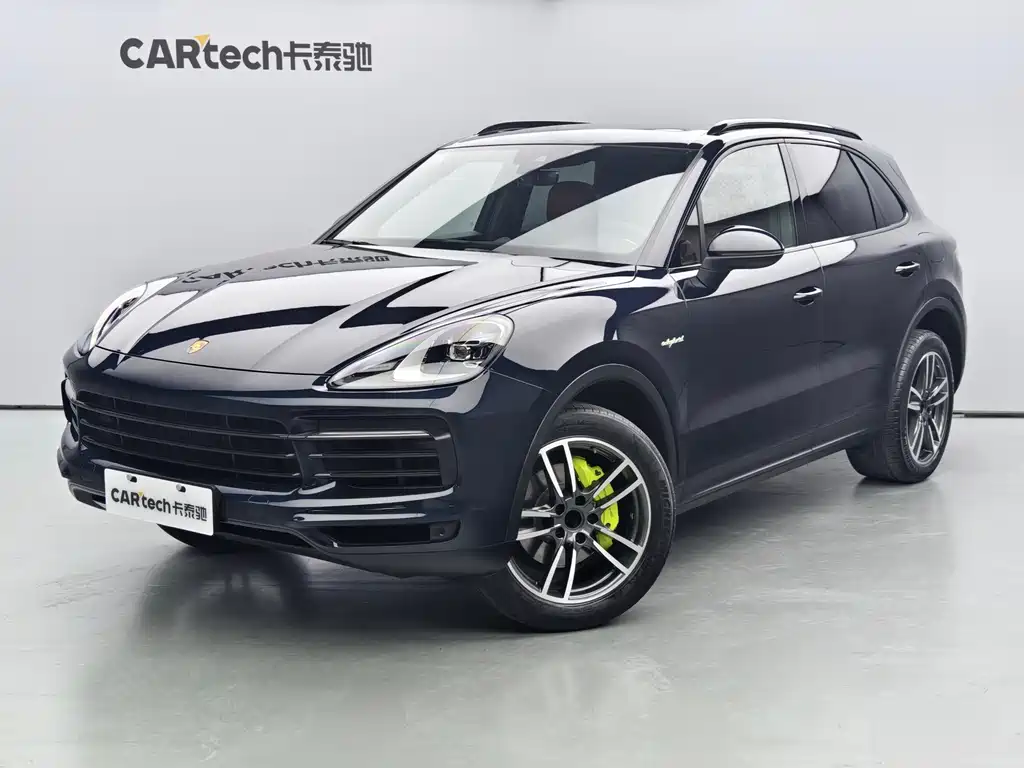 Porsche Cayenne New Energy 2021 — фото 1