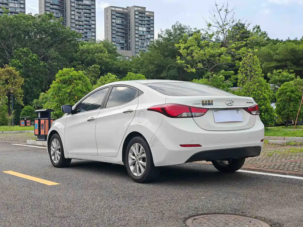 Hyundai Elantra Langdong 2016 — фото 14