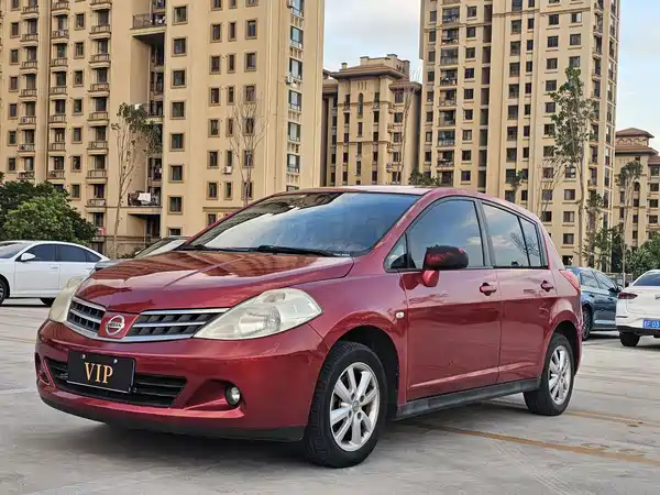 Nissan Tiida 2010
