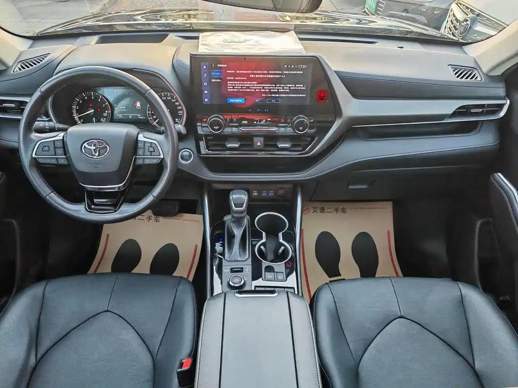 Toyota Highlander 2022 — фото 14