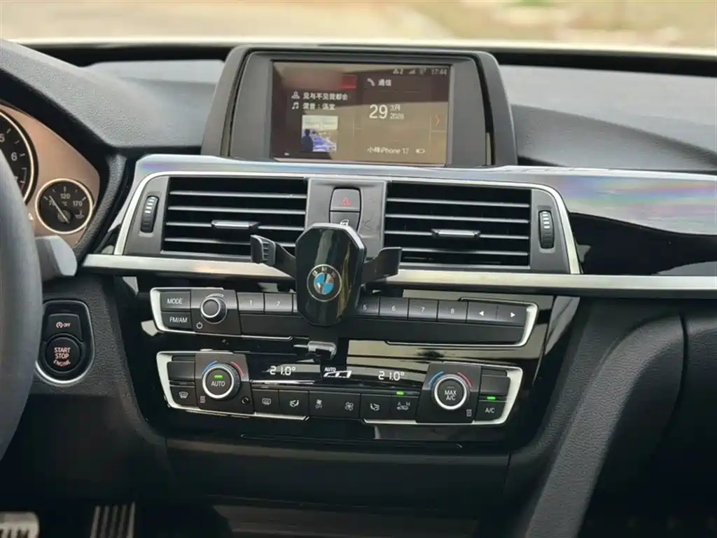 BMW 3 Series GT 2018 — фото 17