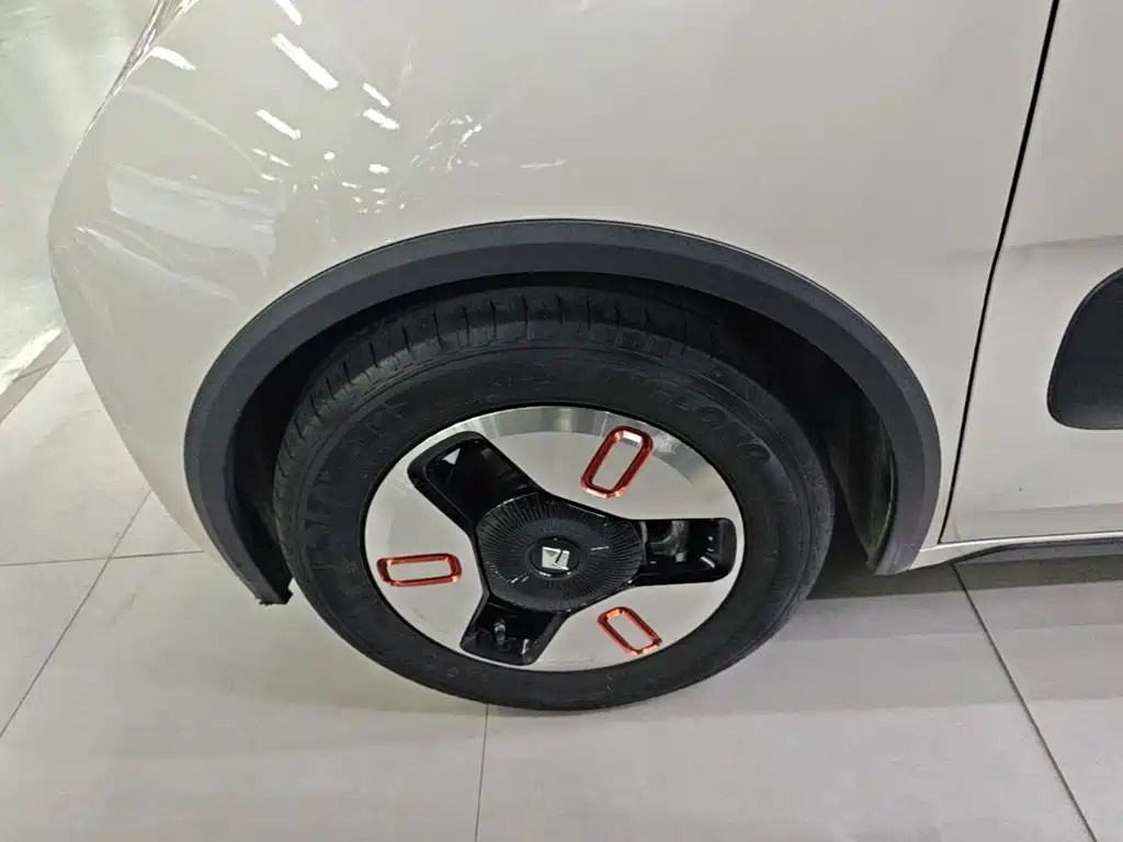 Baojun Kiwi EV 2021 — фото 23