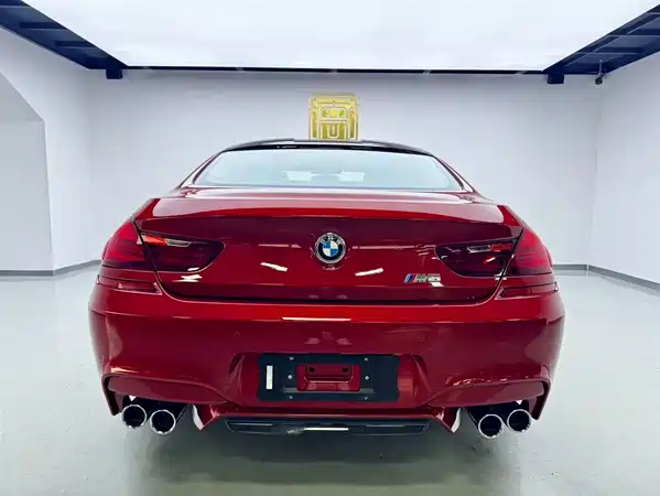 BMW M6 2013