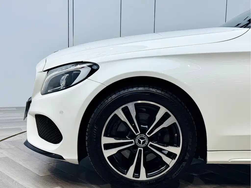 Mercedes-Benz C-Class 2018 — фото 27