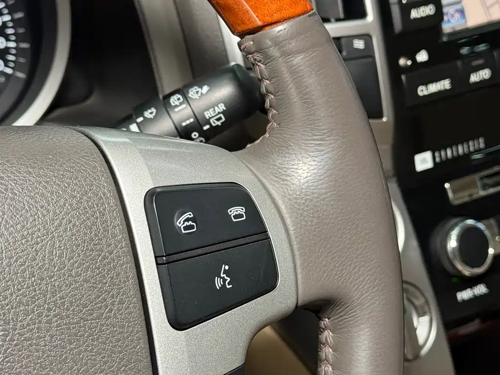 Toyota Land Cruiser 2014 — фото 27