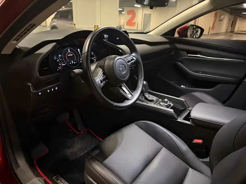 Mazda 3 Axela 2022