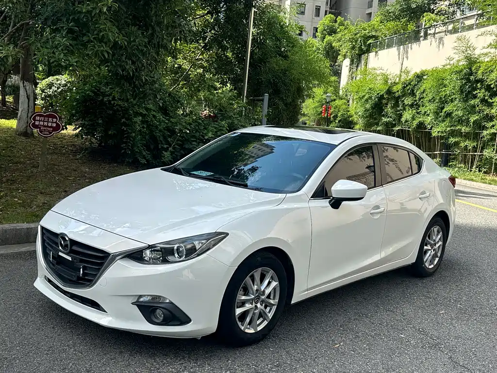 Mazda 3 Angkesela 2015