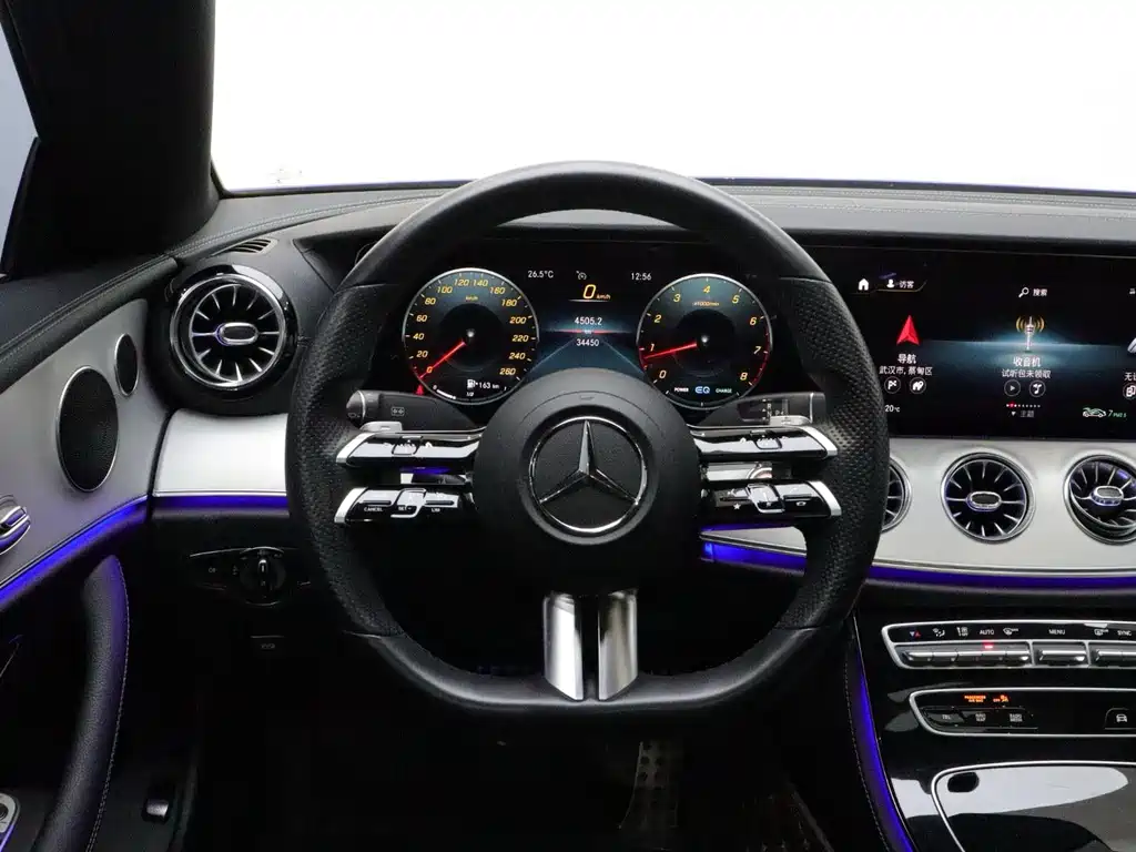 Mercedes-Benz E-Class 2021 — фото 15