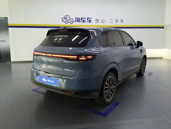 Leapmotor B10 2025