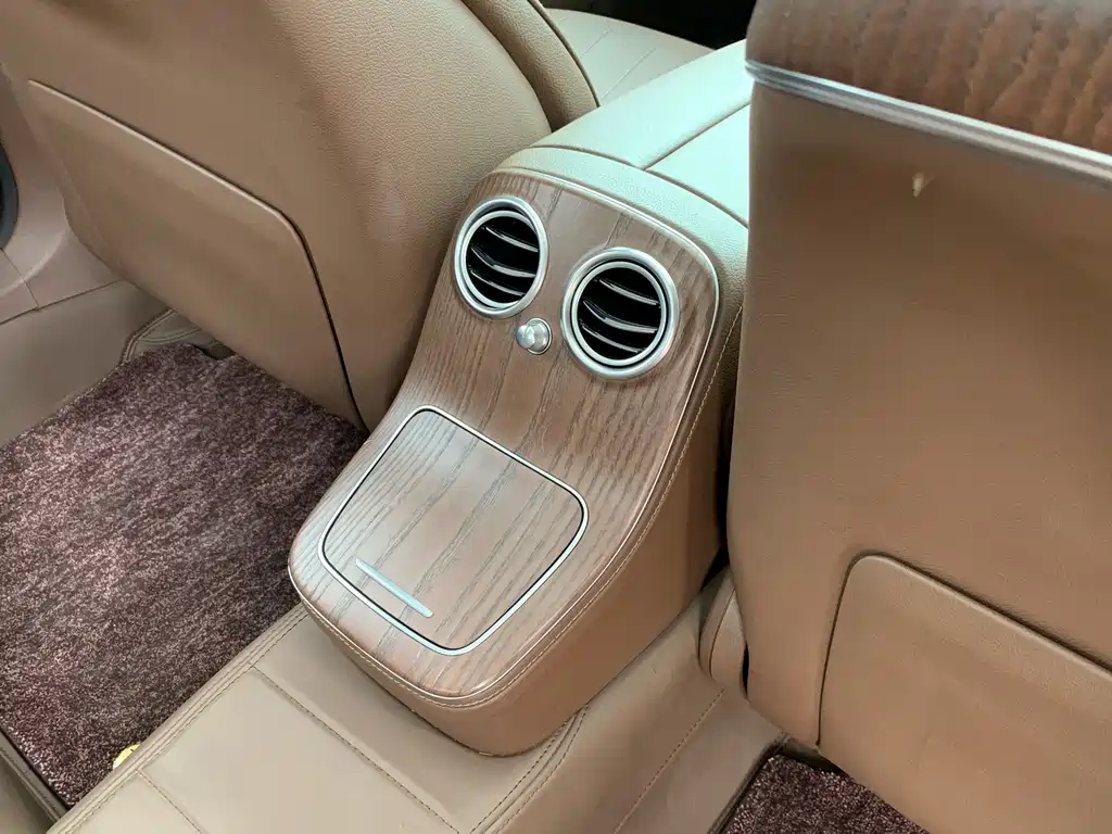 Mercedes-Benz E-Class New Energy 2022 — фото 31